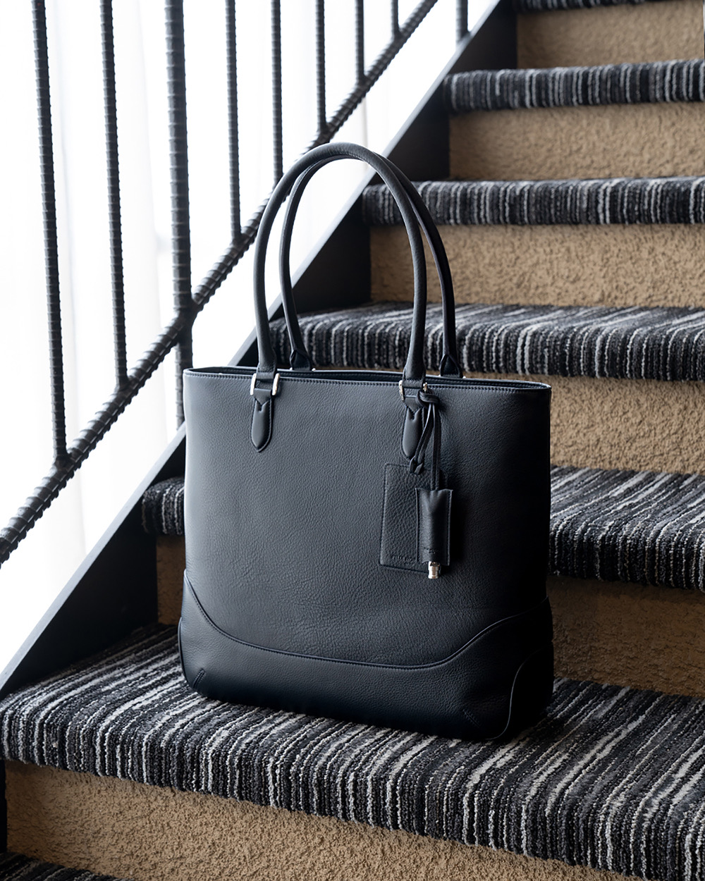 ペッレモルビダのスタイリッシュなトートバッグ | 紳士洋品 TOPICS | 大丸東京店公式 SHOP BLOG