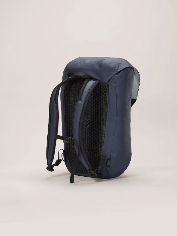 楽天市場】ARC'TERYX アークテリクス バックパック MANTIS 20