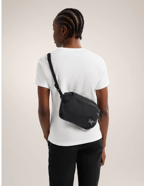 ARC'TERYX】Heliad 6 Cross Body Bag👏 | 石井スポーツ