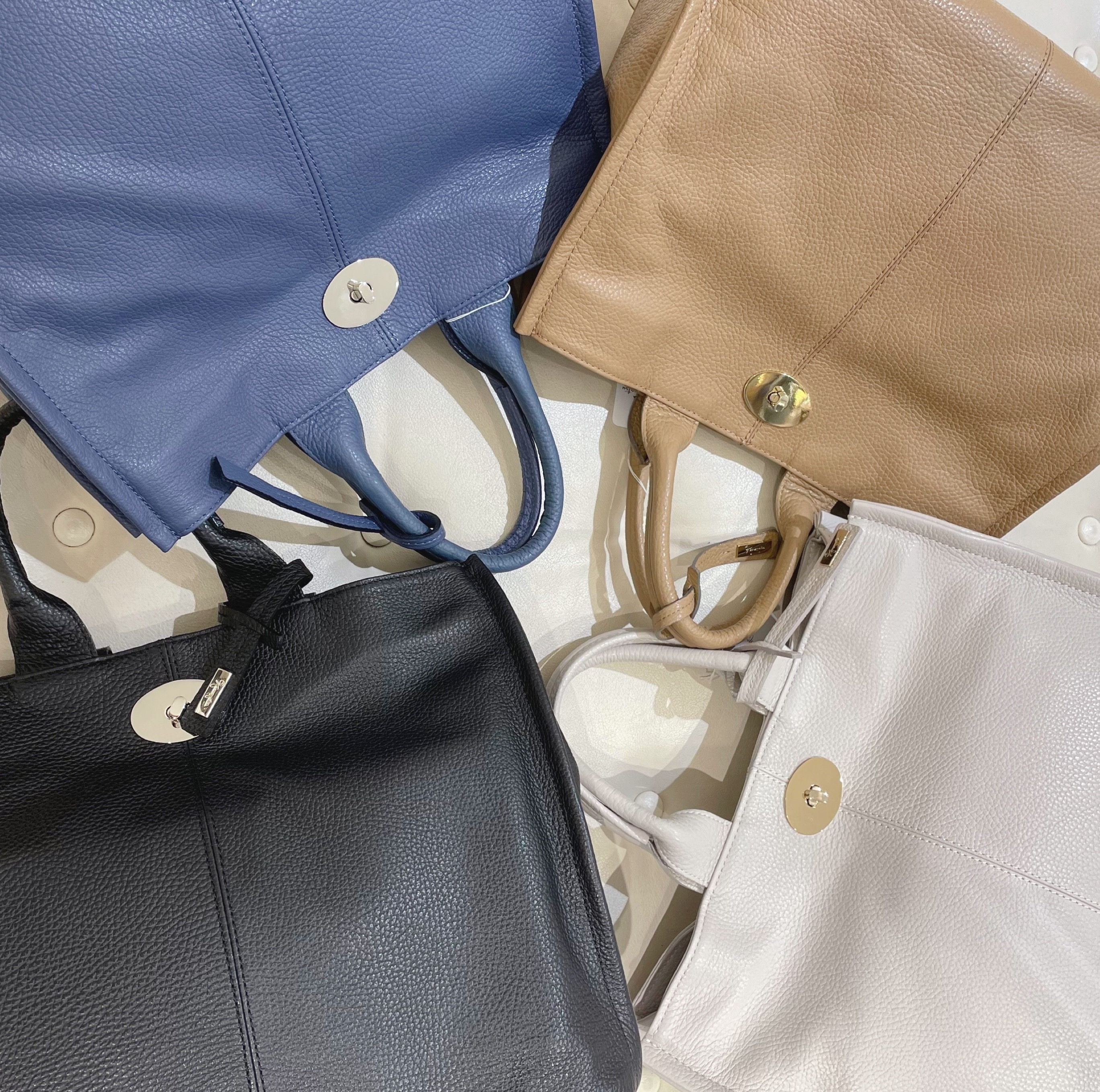 足元煌びやか!! ローヒールビジューパンプス | 銀座かねまつ 足元煌びやか!! ローヒールビジューパンプス | 銀座かねまつ