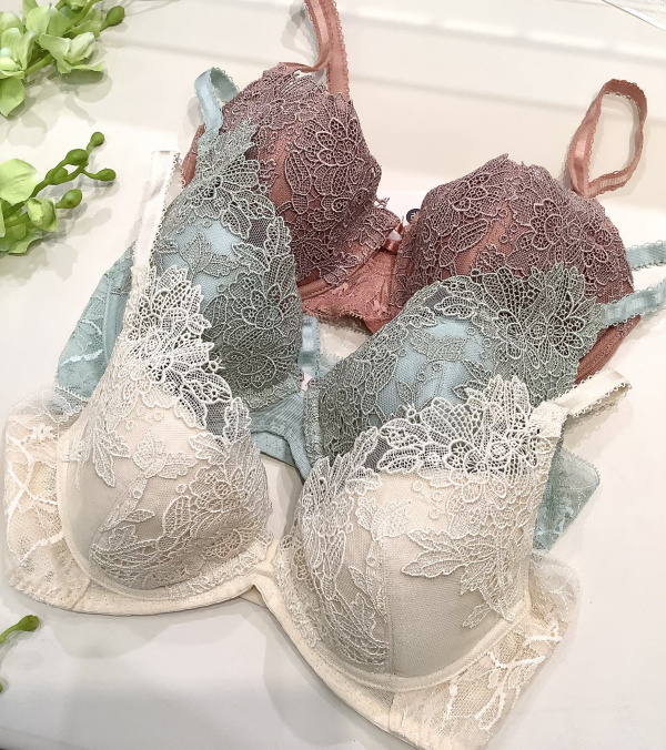 FLORALE LUXE新作 ダリアシリーズのご紹介✨ | トリンプ | 大丸
